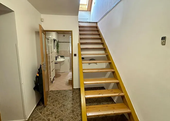 Uprostred Evropy Apartment Kourim